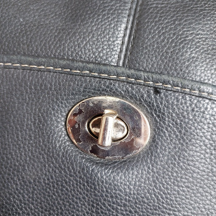 Coach Vintage Black Pebbled Leather Legacy Flap Shoulder Bag | Pre Loved |