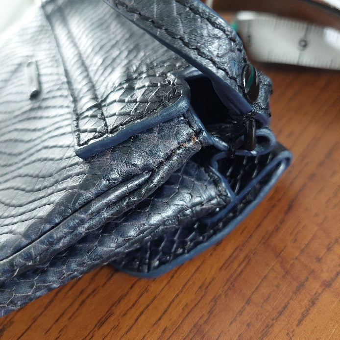 Rebecca Minkoff Black Textured Leather Small Crossbody Bag | Pre loved |