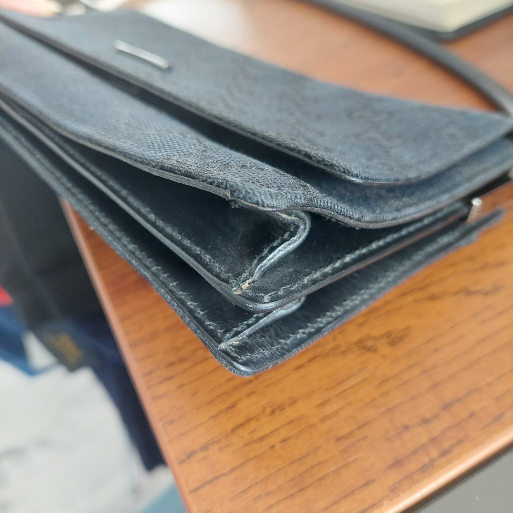 Gucci Black Canvas & Leather GG Toile Baguette Noir Shoulder Bag | Pre Loved |