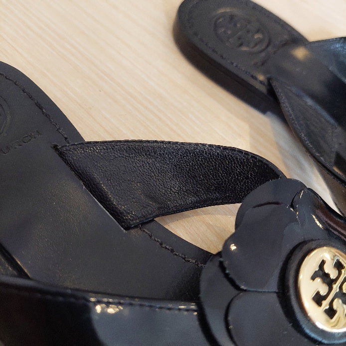 Tory Burch Breely Black Patent Gold Logo Flower Flip-Flops Sandals | Pre Loved |