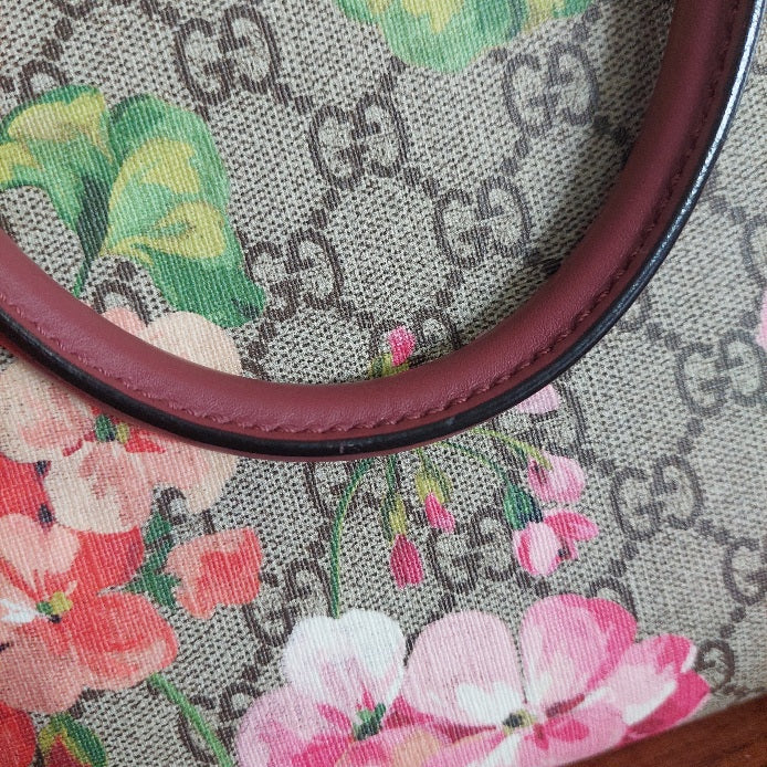 Gucci Pink/Beige GG Supreme Canvas Medium Blooms Boston Bag | Gently Used |