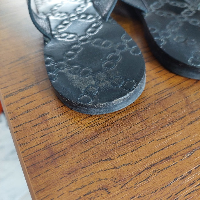 Tory Burch Black Leather Monroe Thong Sandals | Pre Loved |