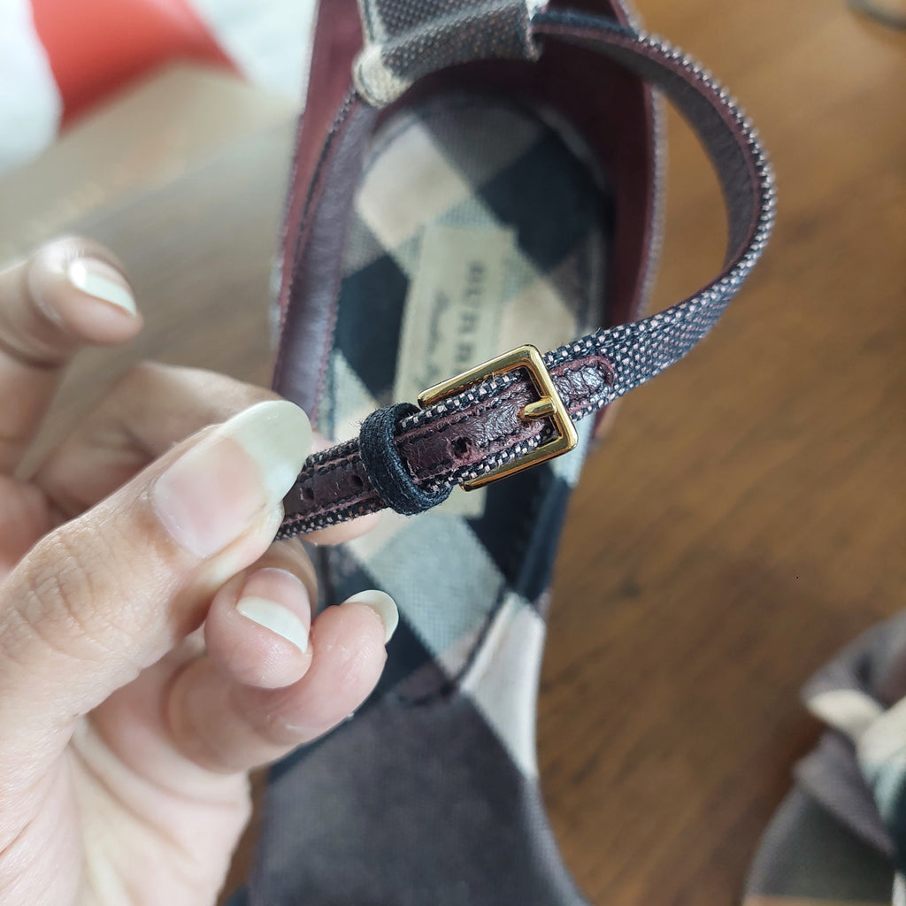 Burberry Checked Canvas Bow Embellished Heel Sandals | Pre Loved |