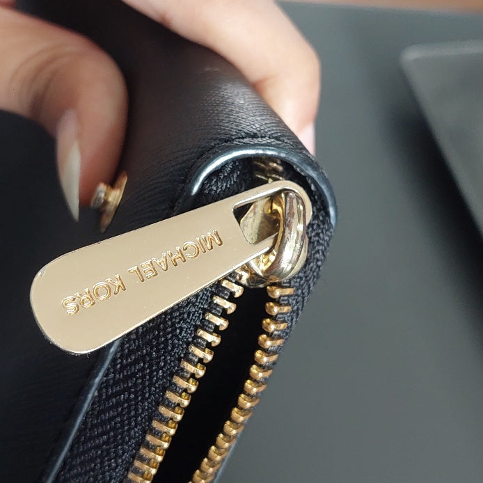 Michael Kors Black Tina Leather Clutch Crossbody and Detachable Wallet Bag | Pre Loved |