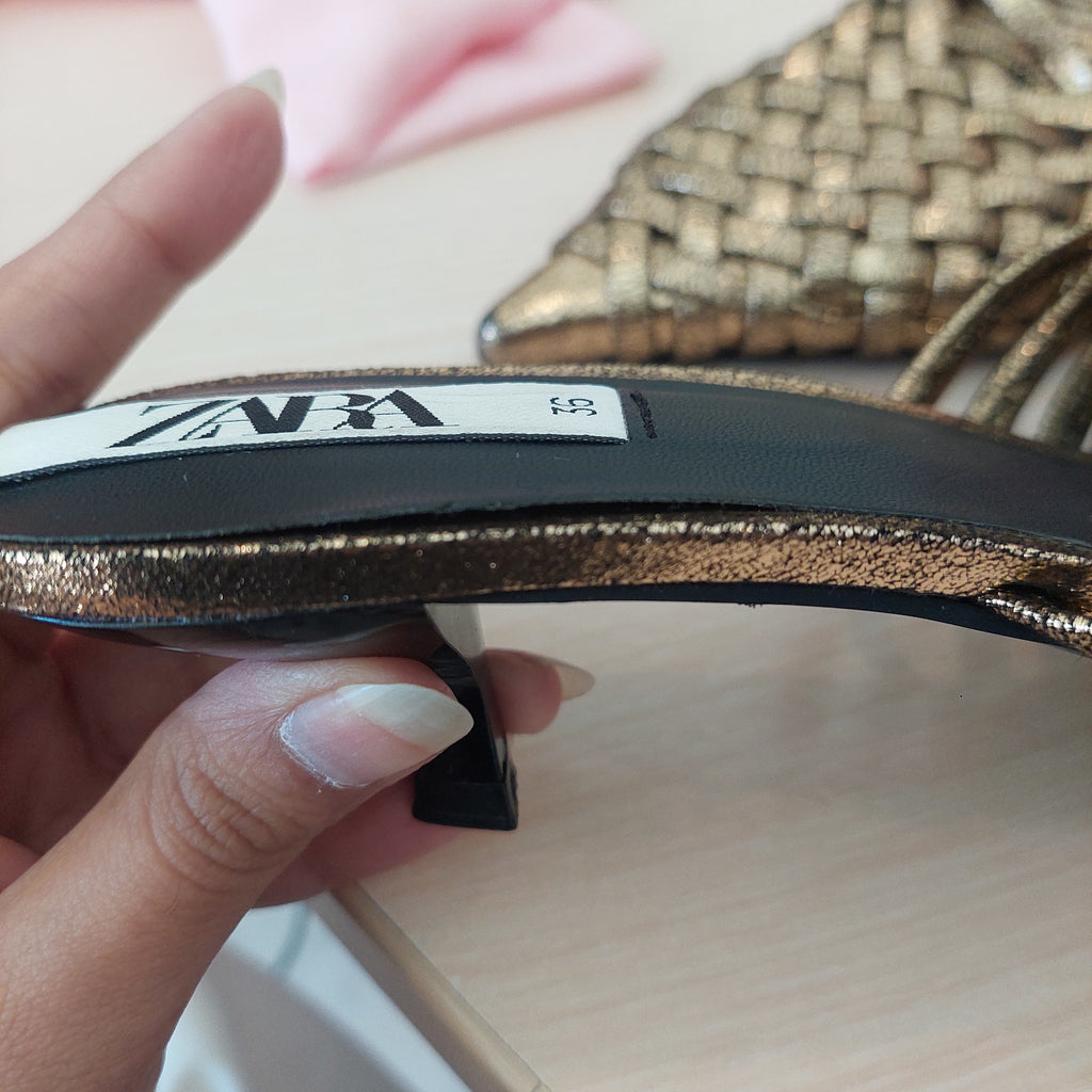 ZARA Gold Metallic Woven Mule Kitten Heels | Like New |