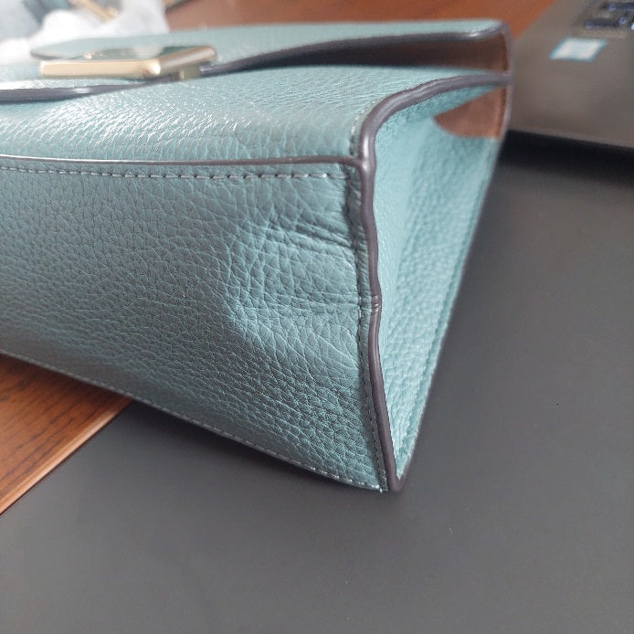 Coach Pepper Leather Crossbody Bag | Like New |