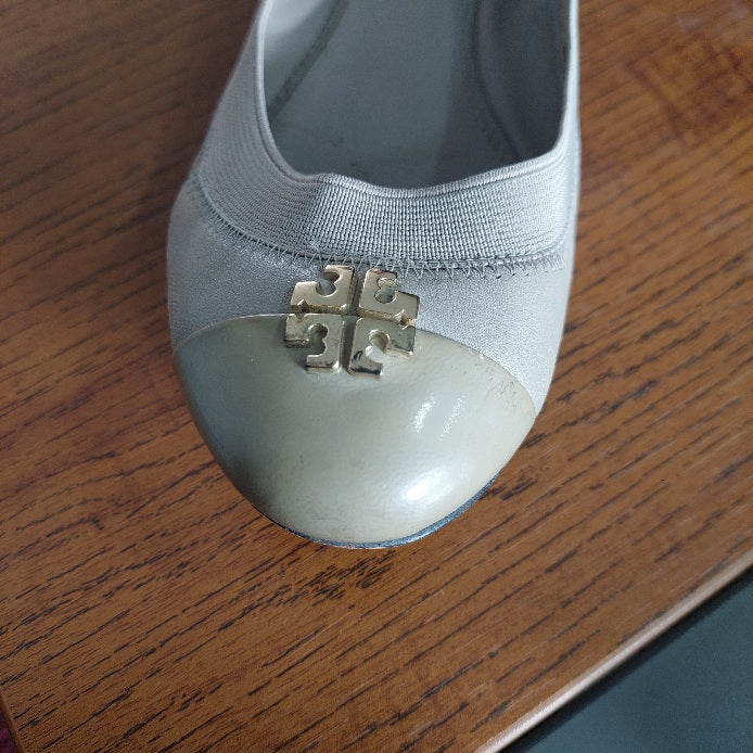 Tory Burch Grey Leather Two-Toned Jolie Ballet Flats | Pre Loved |