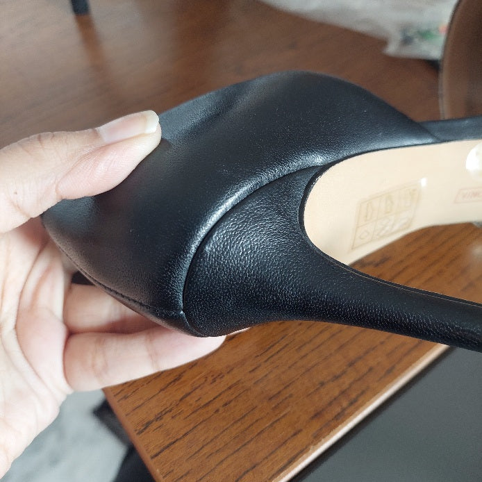 Vince Camuto Grey Metallic & Black Norell Leather Pumps | Gently Used |