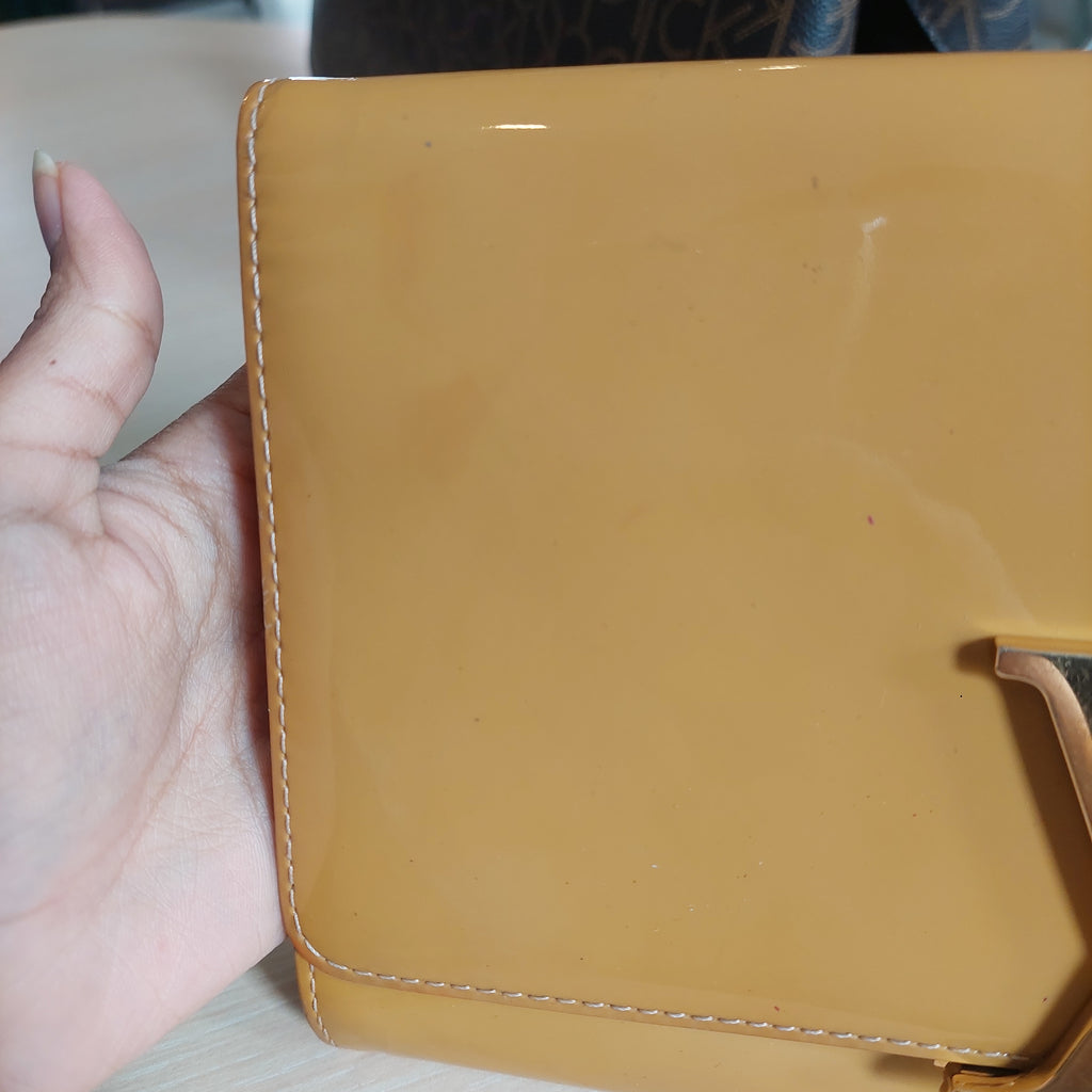 Louis Vuitton Beige Vernis Leather Louise Clutch Bag | Pre Loved |