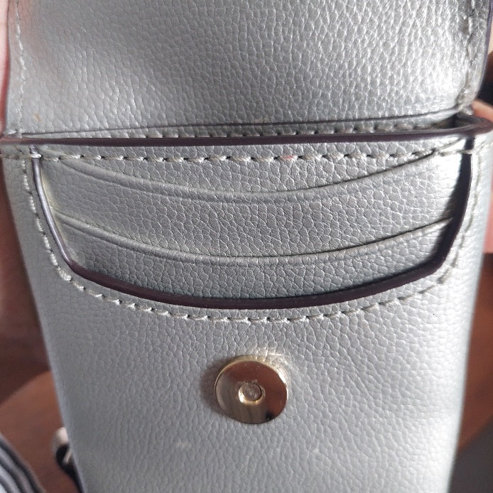 Kate Spade Silver Metallic North South Patterson Drive Phone Crossbody Bag | Pre Loved |