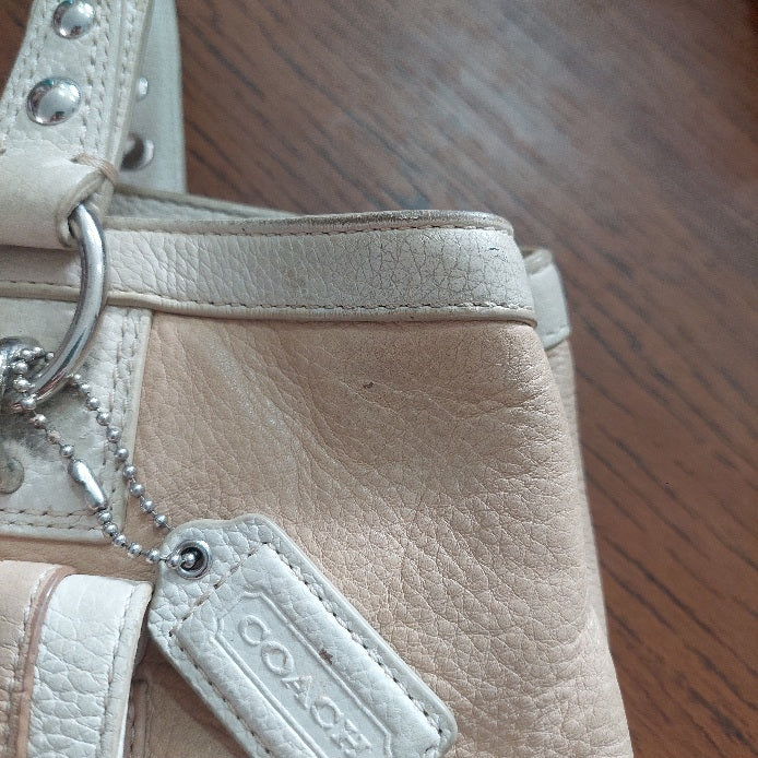 Coach Beige & Ivory Pebbled Leather Penelope Shoulder Bag | Pre Loved |