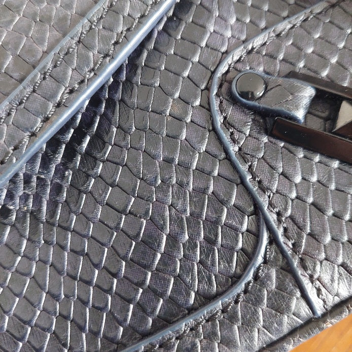Rebecca Minkoff Black Textured Leather Small Crossbody Bag | Pre loved |