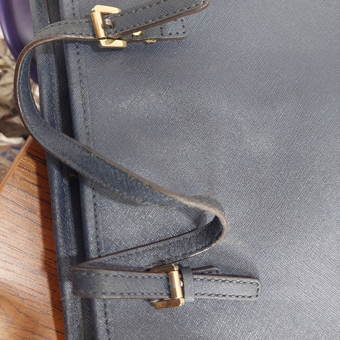 Michael Kors Navy Leather Handbag | Pre Loved |