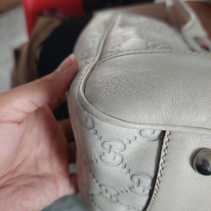 Gucci White Guccissima Leather Tote Bag | Gently Used |