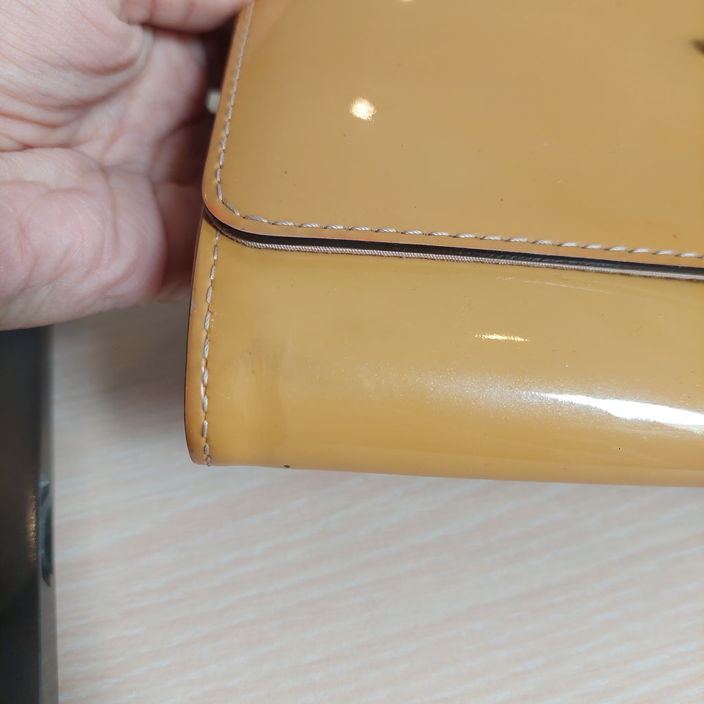 Louis Vuitton Beige Vernis Leather Louise Clutch Bag | Pre Loved |