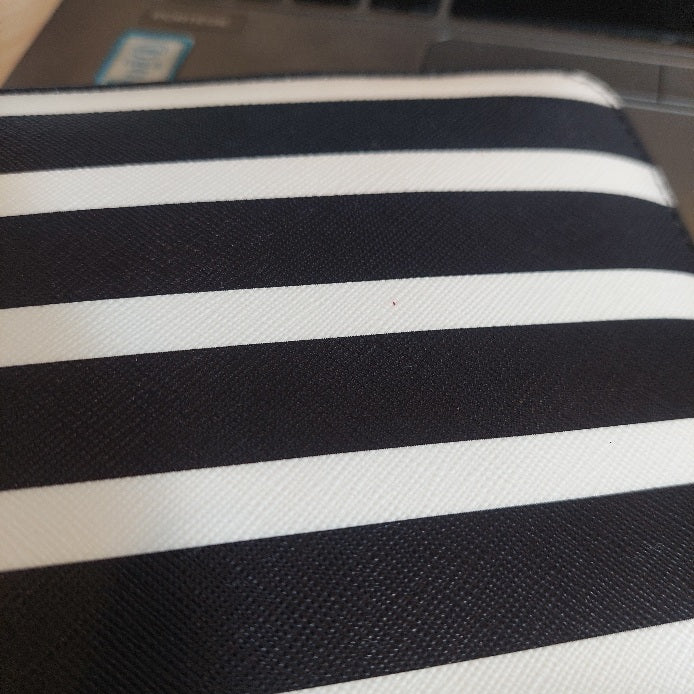 Kate Spade Black And White Stripe Shore Street Sailing Stripe Tinie Wristlet | Like New |