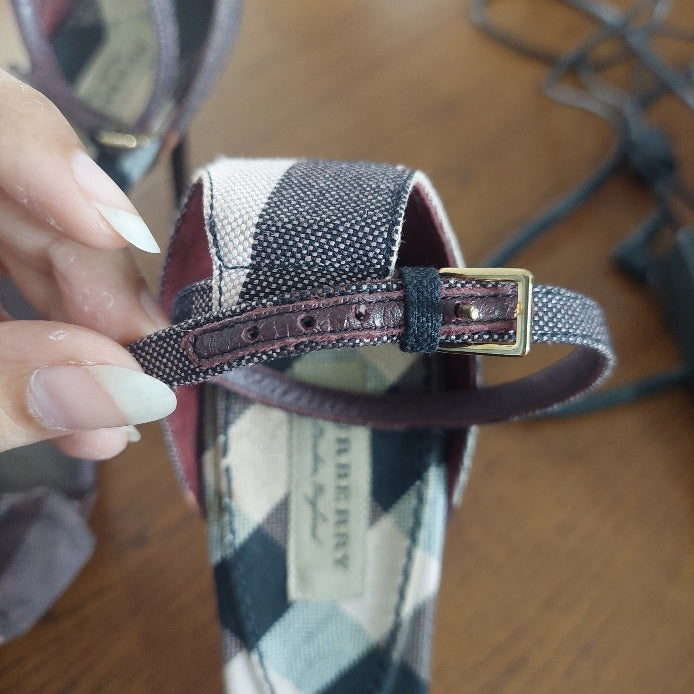 Burberry Checked Canvas Bow Embellished Heel Sandals | Pre Loved |