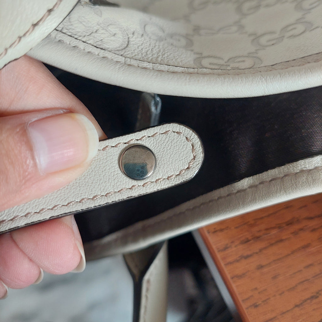 Gucci White Guccissima Leather Tote Bag | Gently Used |