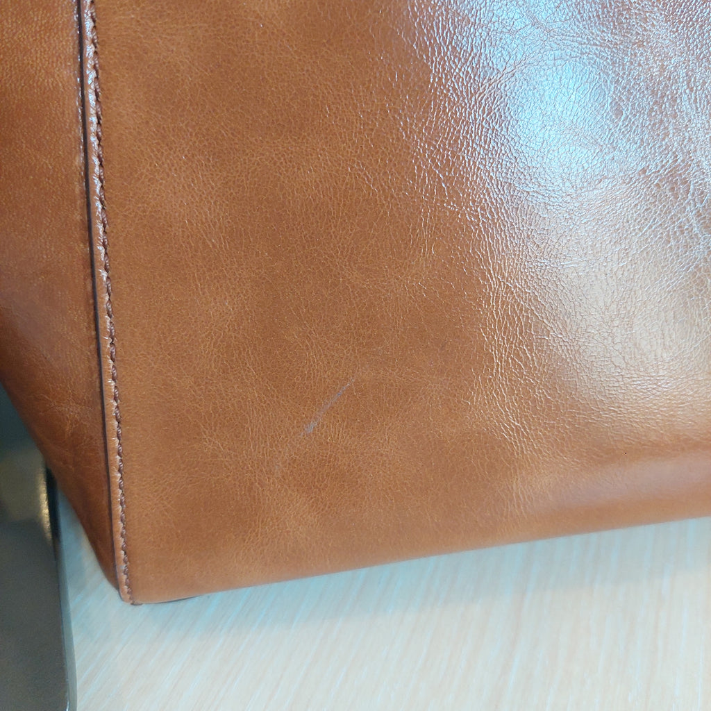 Michael Kors Tan VOYAGER Textured Tote Bag | Gently Used |