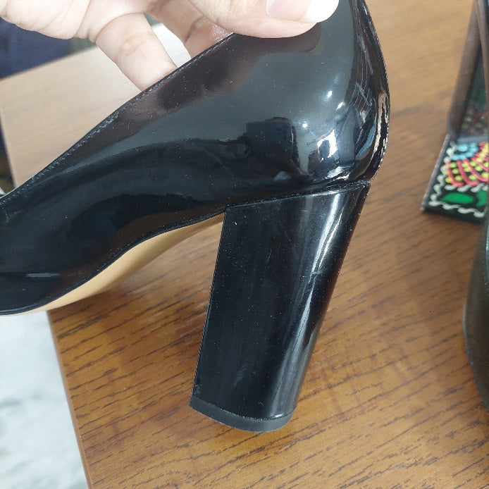 Salvatore Ferragamo Black Patent Leather Vara Bow Block Heels Pumps | Gently Used |