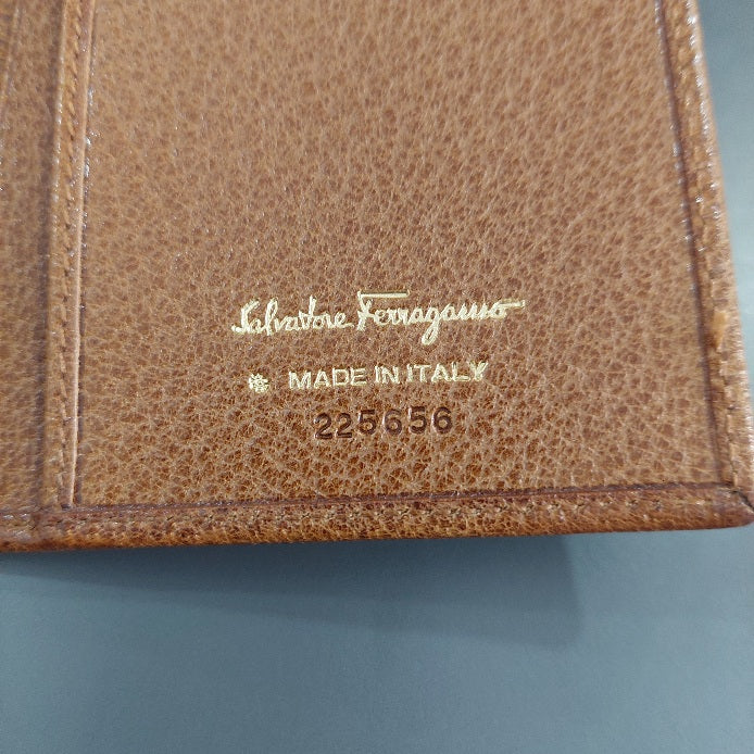 Salvatore Ferragamo Men's Tan Leather Long Wallet | Like New |