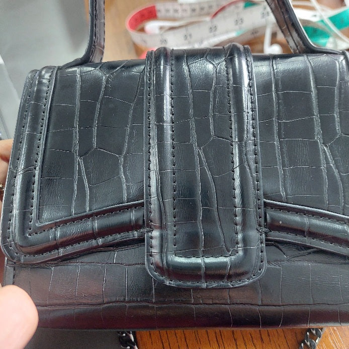 Zara Black Crocodile Patterned Faux Leather Mini City Crossbody Bag | Pre Loved | - Secret Stash