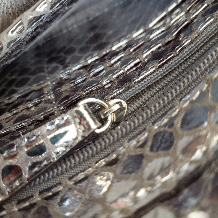 Michael Kors 'Daria' Silver Leather Snakeskin Textured Shoulder Bag | Pre Loved |