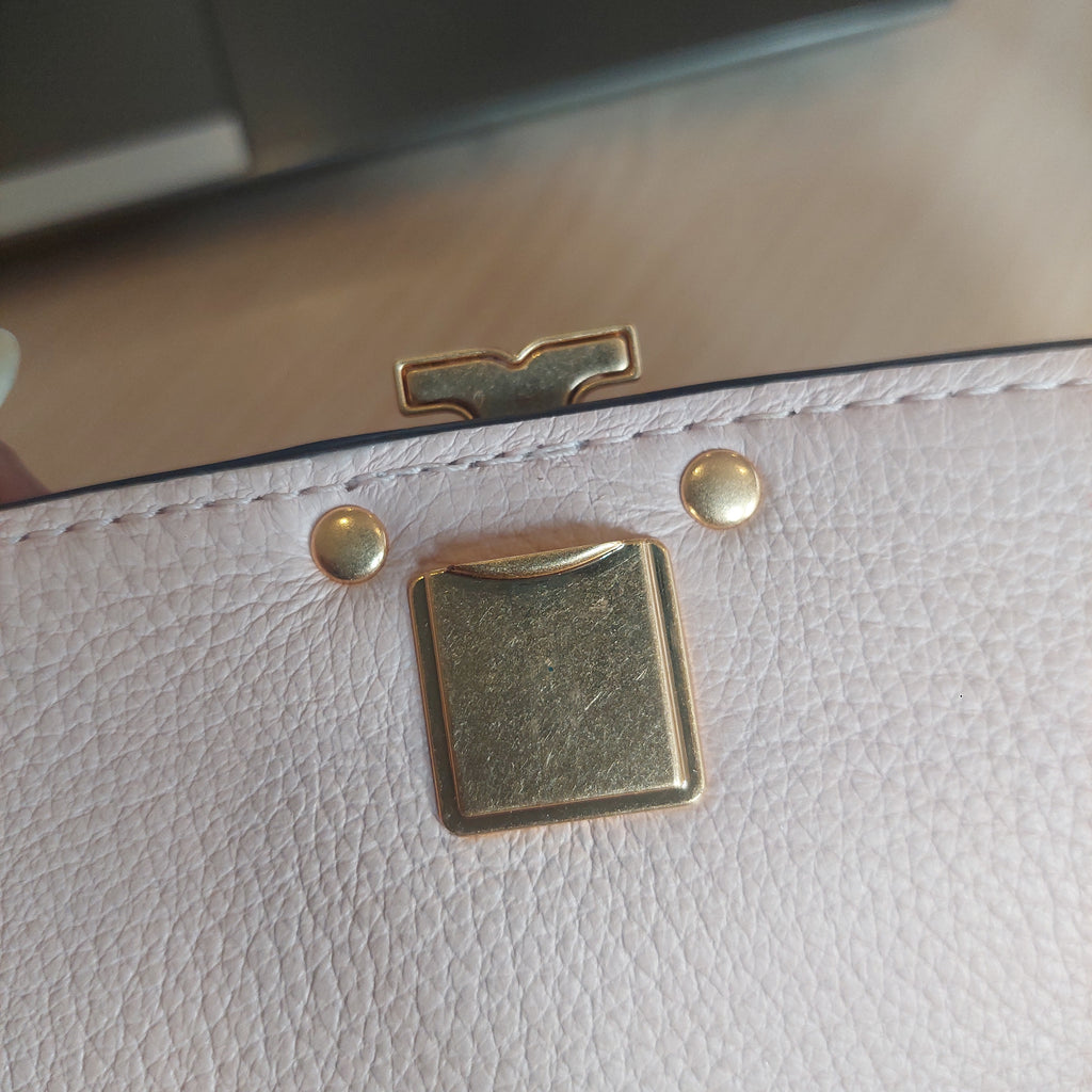 Tory Burch Pink Britten Shell Leather Crossbody bag  | Pre Loved |