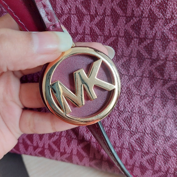 Michael Kors Plum Monogram Jet Set Travel Medium Tote | Pre Loved |