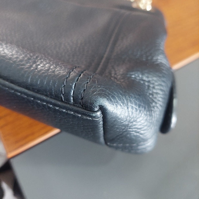 Michael Kors Black Pebbled Leather Jet Set Chain Shoulder Bag | Pre Loved |