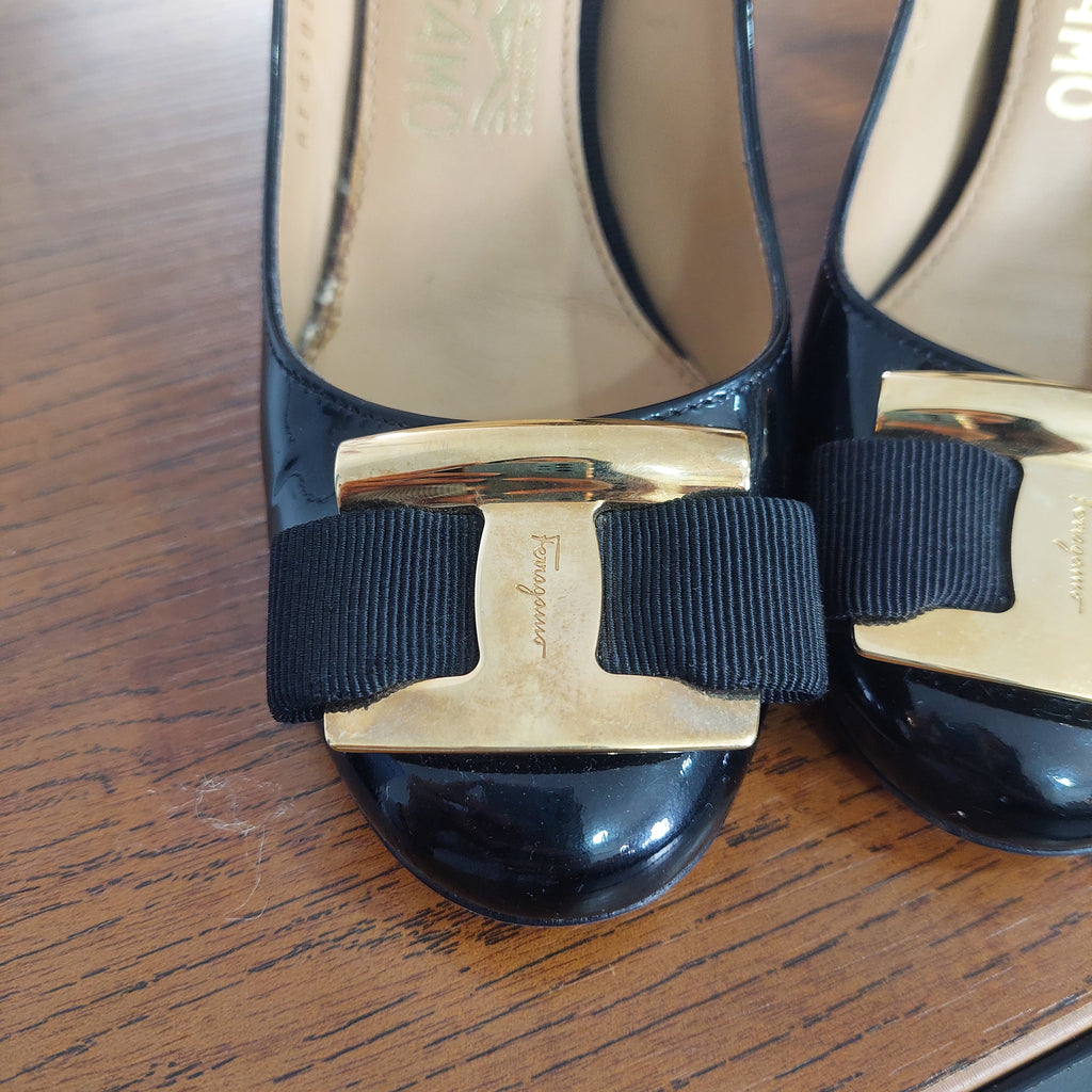 Salvatore Ferragamo Black Patent Leather Vara Bow Block Heels Pumps | Gently Used |