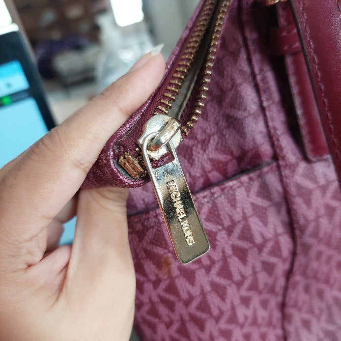 Michael Kors Plum Monogram Jet Set Travel Medium Tote | Pre Loved |