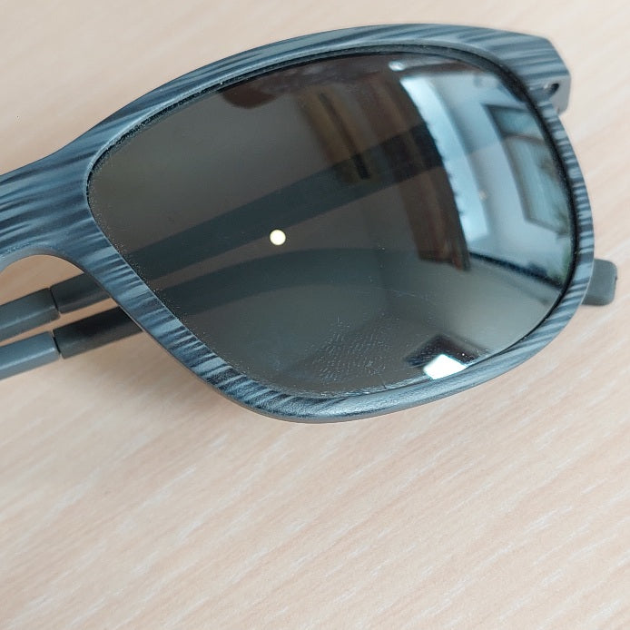 Maui Jim Men's Grey MJ 811 'Dragon's Teeth' Sunglasses | Pre Loved |