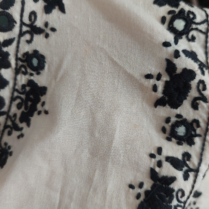 Princess & The Cake Cream & Black Embroidered Kurta  | Pre Loved |