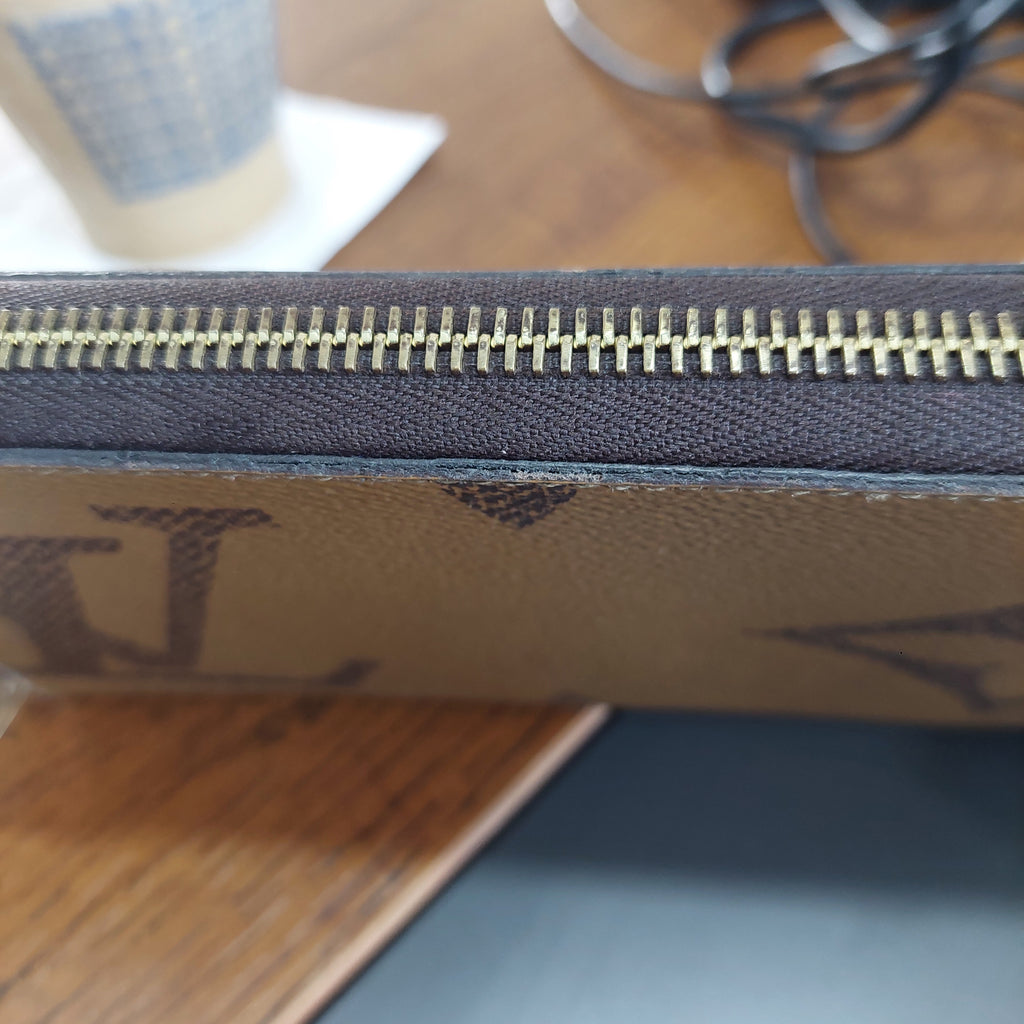 Louis Vuitton Monogram 'Zippy' Reverse Wallet | Pre Loved |