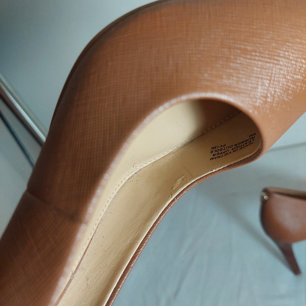 Michael Kors Tan Leather Pointed Pumps | Brand new |