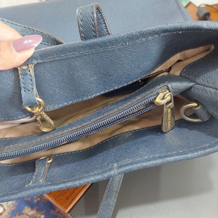 Michael Kors Navy Leather Handbag | Pre Loved |