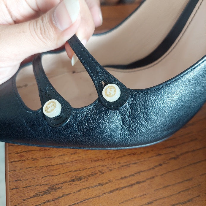 Gucci Black Leather Aneta Double Strip Pumps | Pre Loved |