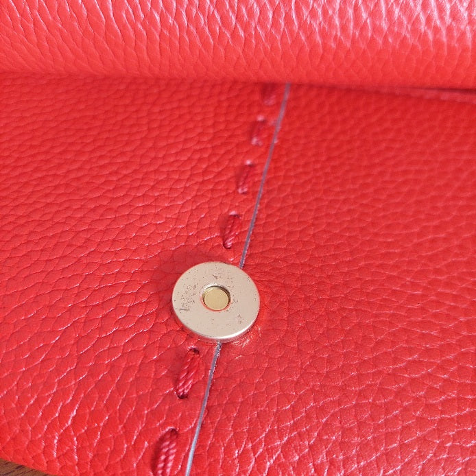 Tory Burch Red Pebbled Leather Mcgraw Wallet Crossbody | Gently Used |