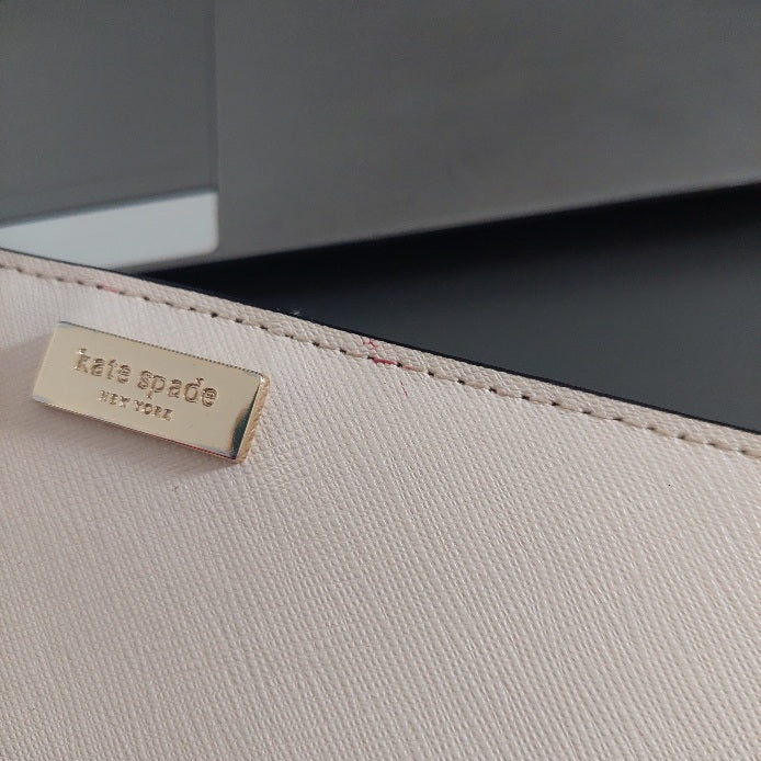 Kate Spade Cream & Black Leather Stacy Laurel Way Wallet | Pre Loved |
