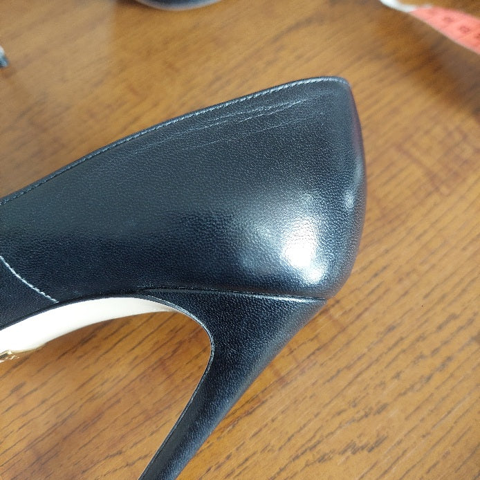 Gucci Black Leather Aneta Double Strip Pumps | Pre Loved |