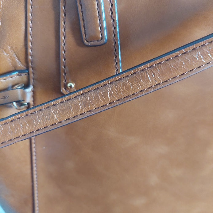 Michael Kors Tan VOYAGER Textured Tote Bag | Gently Used |