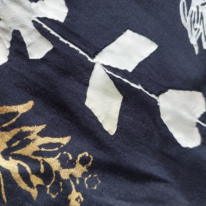 Blocked Navy White & Gold Printed Applique Kurta | Pre Loved |