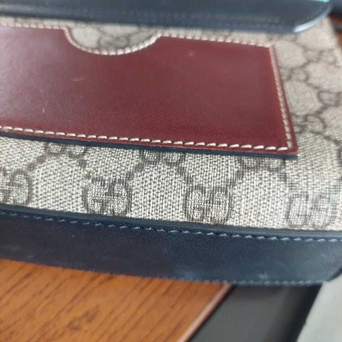 Gucci Black & Beige Padlock Leather Crossbody Bag | Pre Loved |