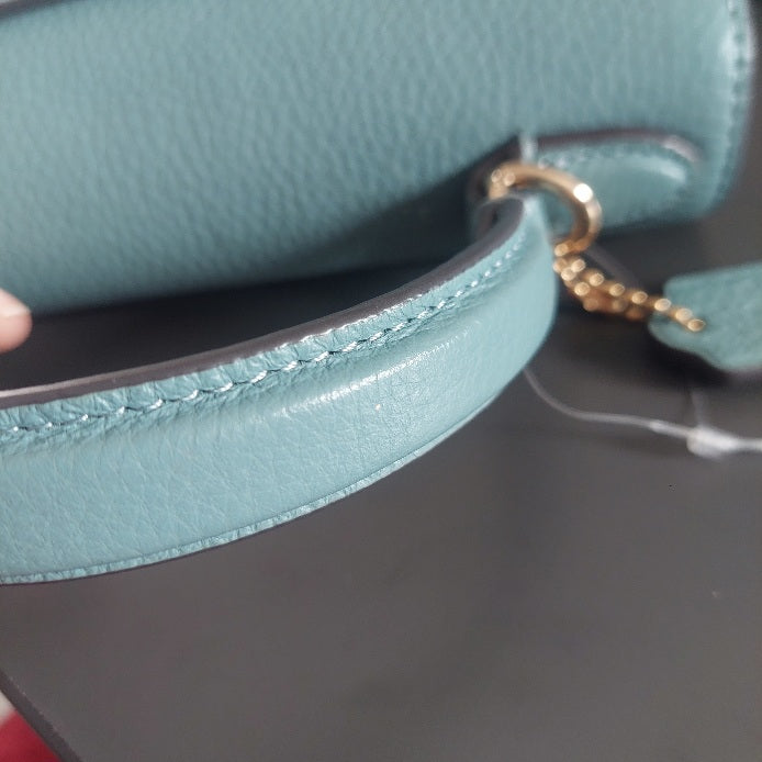 Coach Pepper Leather Crossbody Bag | Like New |
