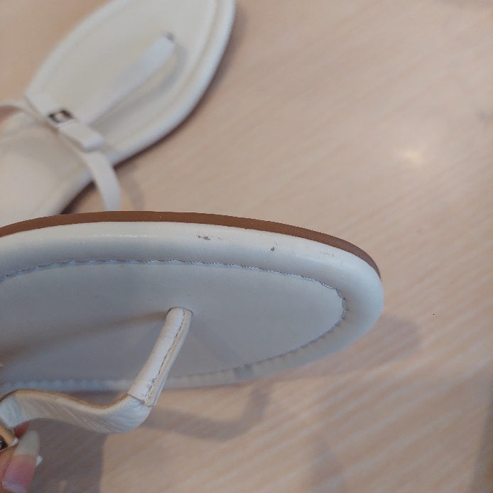 Kate Spade White Leather Thong Sandals | Pre Loved |