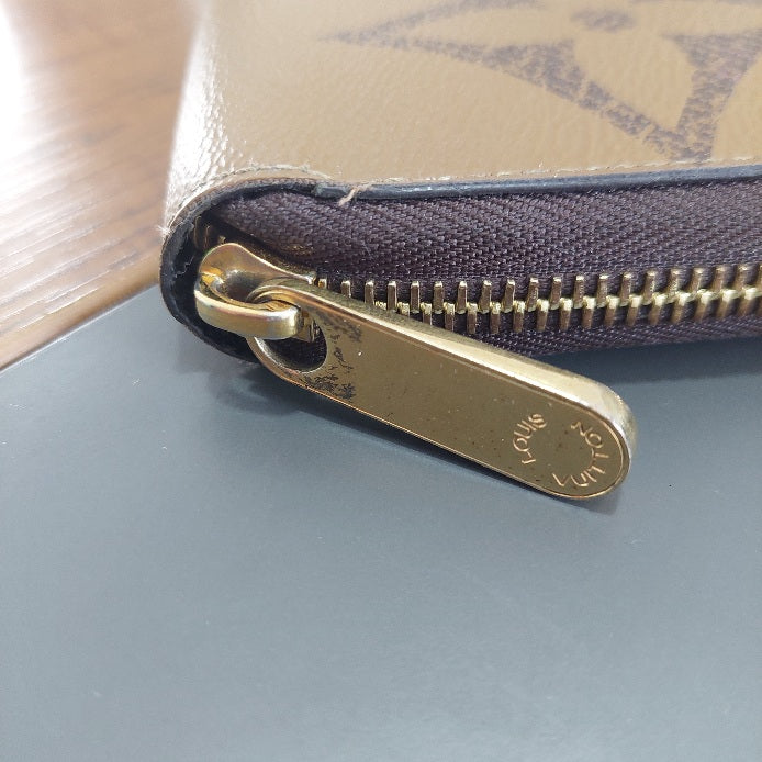 Louis Vuitton Monogram 'Zippy' Reverse Wallet | Pre Loved |