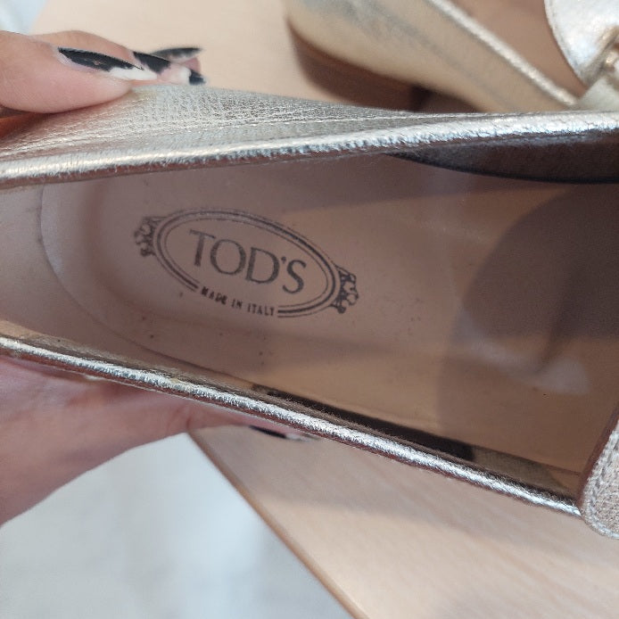 Tod's Metallic Silver Leather Double T Loafers | Gently Used |