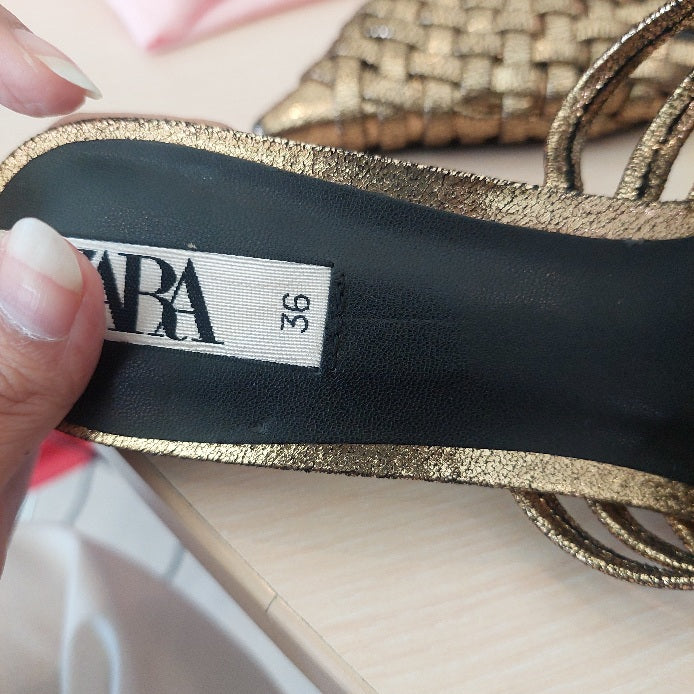 ZARA Gold Metallic Woven Mule Kitten Heels | Like New |