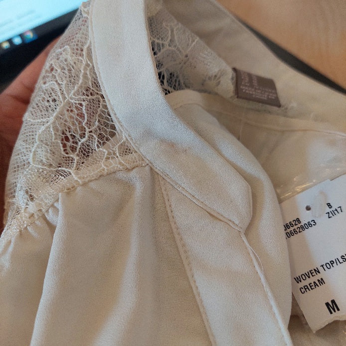 Forever 21 Off-white Lace-back detail Top | Brand New |
